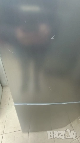 Хладилник с фризер BOSCH, снимка 2 - Хладилници - 53218762