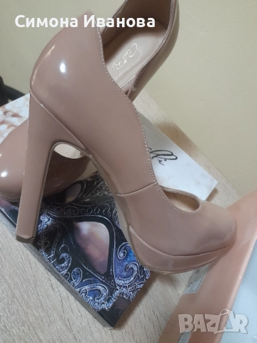 Обувки на ток