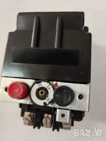 Моторна защита АТ00 , Автоматичният токопрекъсвач It= 1 - 1,6 ампера ;Im = 12,8-19.2 ампера 