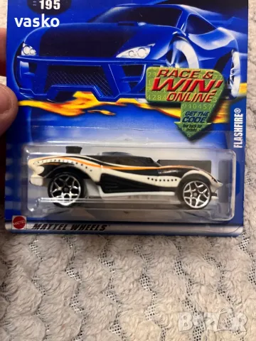 Hotwheels-стар,перфектен, снимка 2 - Колекции - 49653817