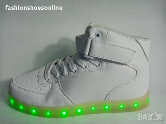 Кецове  светещи с USB зарядно. 