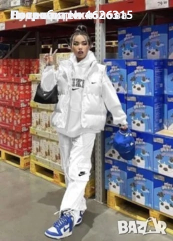 Дамски спортен екип от три части с елек , снимка 2 - Спортни екипи - 52113376