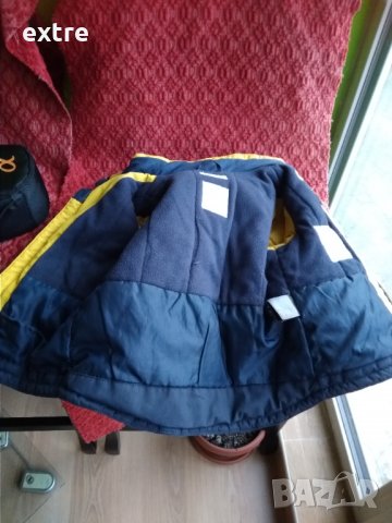 Детско зимно яке водоустойчиво със светоотразители качулка най висок клас нa H&M, снимка 3 - Детски якета и елеци - 39742918