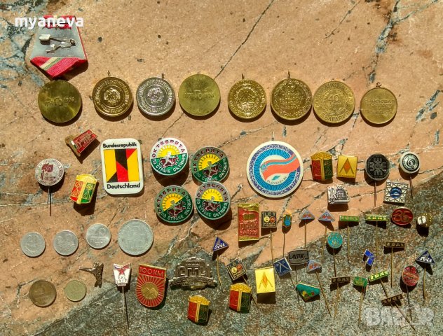 Медали, монети, значки от СОЦА. , снимка 12 - Други ценни предмети - 42527074