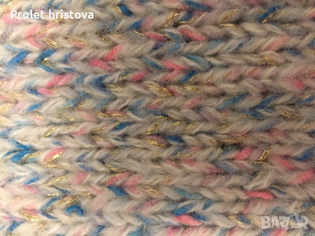 Топъл, ръчно плетен, мека английска вълна, снимка 3 - Жилетки - 38503288