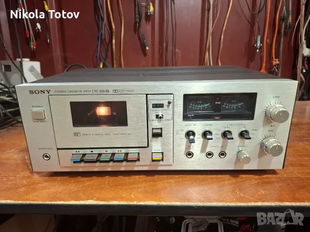 Продава се двуглав дек Sony TC-209SD. 