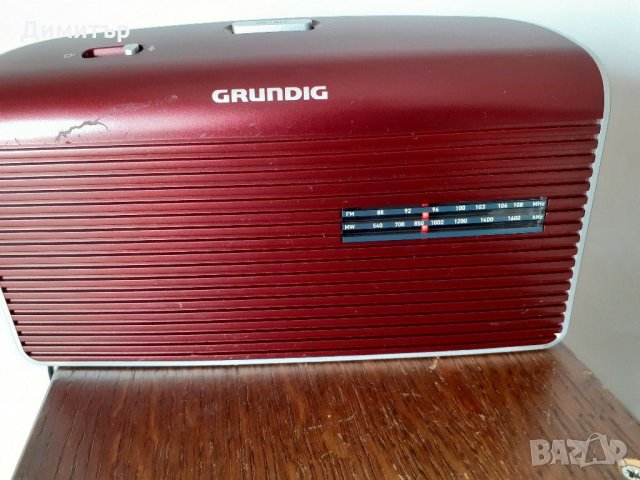  Радио GRUNDIG Music 60 Germany, снимка 2 - Радиокасетофони, транзистори - 31215121