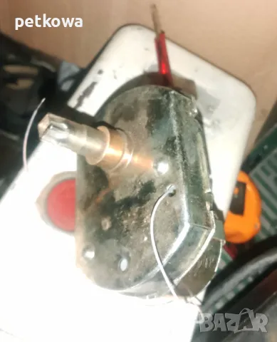 Метален микро двигател с редуктор 1 оборот в минута на 220 волта, снимка 1