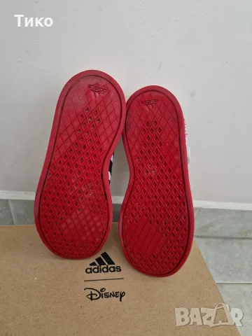 Детски маратонки Adidas , снимка 5 - Детски маратонки - 56316294