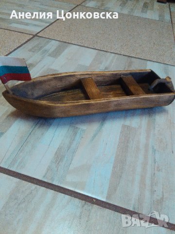 Голяма дървена лодка ръчна изработка, снимка 1 - Сувенири от дърво - 29240724