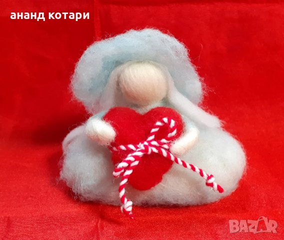 Кукли мартенички от вълна за здраве и любов, снимка 4 - Декорация за дома - 31740791