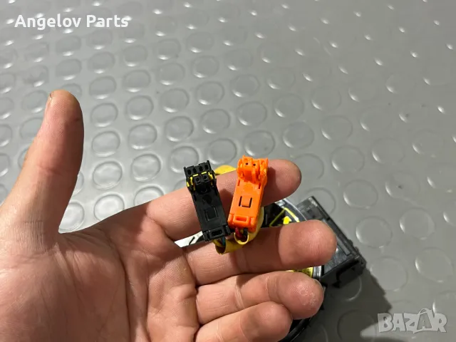 Лентов кабел на волана за Toyota Avensis T25, снимка 2 - Части - 49642285