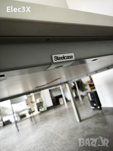 Две заседателни маси SteelCase висок клас, снимка 5 - Работни маси и бюра - 52910485
