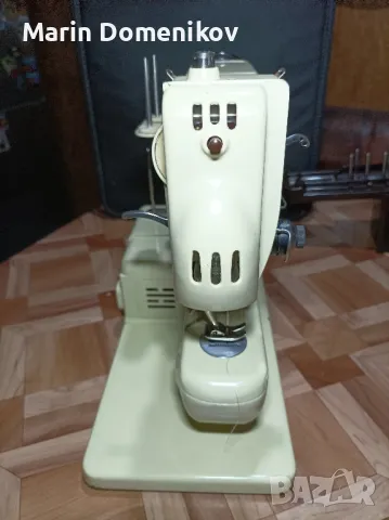 Шевна машина Bernina , снимка 9 - Шевни машини - 49071112