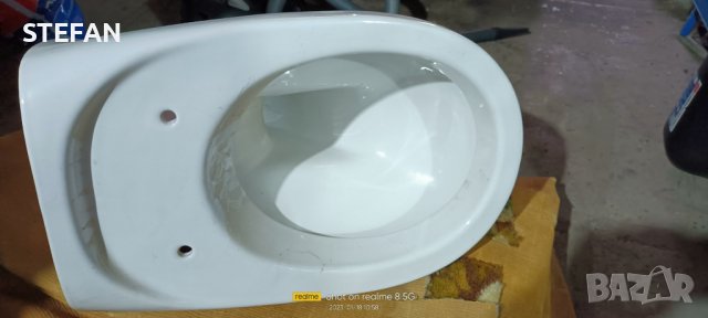 ново клекало за тоалетна и бутон за вода