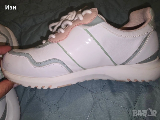 Дамски маратонки Armani Exchange, снимка 5 - Маратонки - 54360296