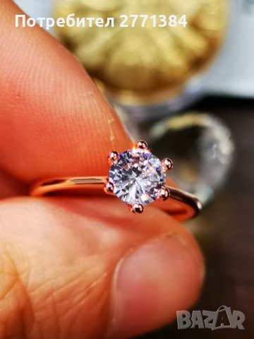 Дамски пръстен със камък Сваровски от медицинска стомана 