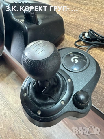 Волан Logitech G29 + скоростен лост (shifter) + педали, снимка 3 - Джойстици и геймпадове - 54155041