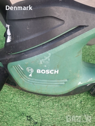 Електрически храсторез Bosch , снимка 2 - Градинска техника - 52123296