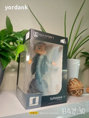 Статуетка Iron Studios DC Comics: Justice League - Superman (Black Suit), 18 cm