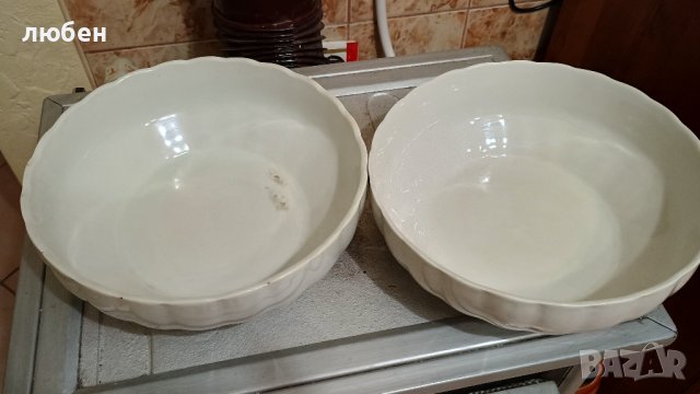Стари порцеланови купи.Едната е с фабричен дефект на дъното.Цена 20лв.за двете., снимка 3 - Други - 44178421
