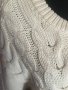 Дамски пуловер, снимка 1 - Блузи с дълъг ръкав и пуловери - 30676739