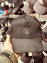 шапки с козирка prada emporio armani Louis Vuitton lacoste , снимка 3