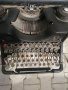 Пишеща машина Olivetti 
