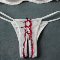 Еротичен комплект от сутиен с отворени чашки колан и изрязана бикина , снимка 13 - Бельо - 42263528