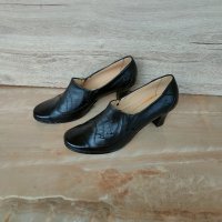 Нови кожени бълг. обувки, снимка 3 - Дамски обувки на ток - 39909541