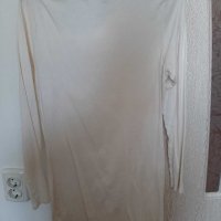 Бяла блуза с дълъг ръкав и интересна яка, снимка 4 - Блузи с дълъг ръкав и пуловери - 29851750