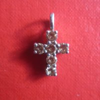 Невероятен сребърен кръст висулка медальон с камъни 925, снимка 6 - Колиета, медальони, синджири - 35101615