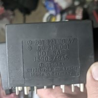 Реле мигачи Mercedes W201, W124, W202 , снимка 1 - Части - 40804544