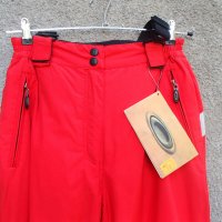 Продавам нов дамски червен качествен скиорски панталон Oakley размер L: талия в см: 73/81, ханш 113,, снимка 2 - Зимни спортове - 30698885