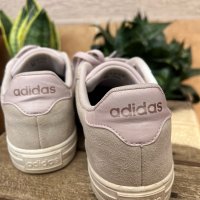 Adidas , снимка 3 - Дамски ежедневни обувки - 42387284