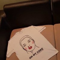 Elena Gallen KATE MOSS: Oh My Coke T- Shirt, снимка 1 - Тениски - 29523561