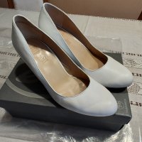 Дамски бели кожени обувки Salamander, размер UK 5,5, снимка 1 - Дамски обувки на ток - 42625744