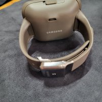 Samsung Galaxy Gear / Като нов / SM-V700, снимка 3 - Смарт гривни - 42864394