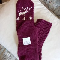 Ръчно плетени мъжки коледни чорапи, размер 43, снимка 2 - Мъжки чорапи - 42253709