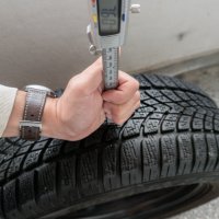 Висок клас Зимни гуми Dunlop + VW 16" джанти, снимка 4 - Гуми и джанти - 38327521