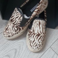 Бразилски обувки с естествен косъм тип Slip on 35 номер, снимка 3 - Маратонки - 34913752