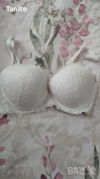 Нов бял сутиен push up , снимка 1