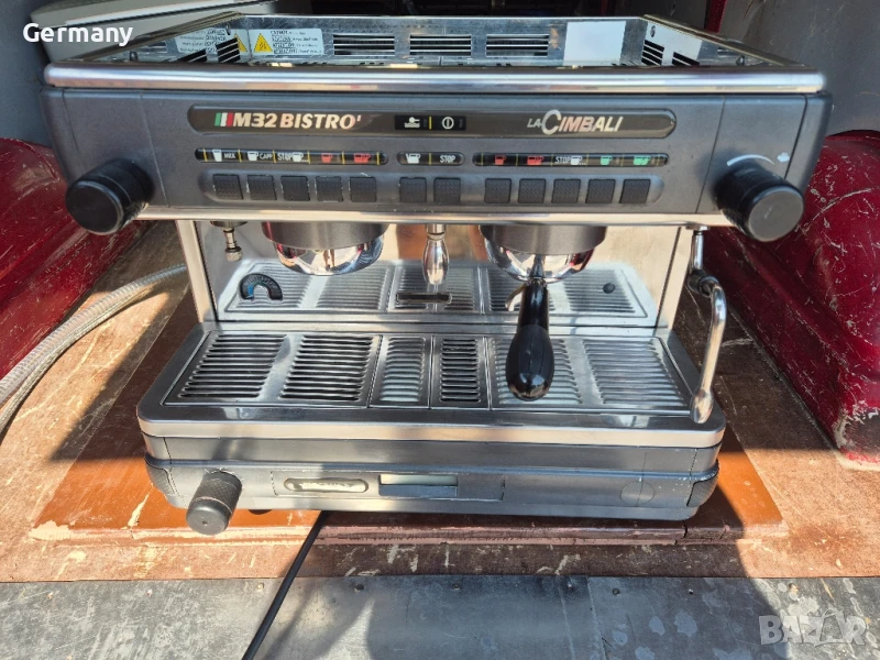 професионална кафемашина la cimbali m32 bistro, снимка 1