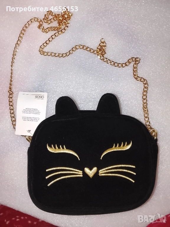 НОВА с етикет МАЛКА ЧЕРНА ЧАНТА от КАДИФЕ със дръжка синджир , снимка 1