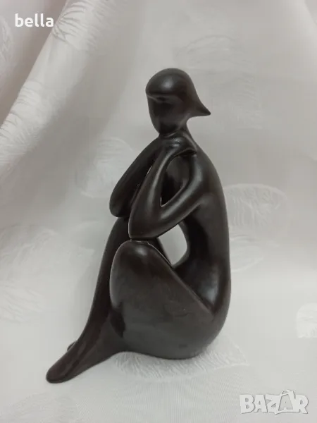 ИЗКЛЮЧИТЕЛНО РЯДКА ПОРЦЕЛАНОВА ФИГУРА ЧЕРЕН ПОРЦЕЛАН ,ЖЕНА-ROYAL DUX BOHEMIA, снимка 1