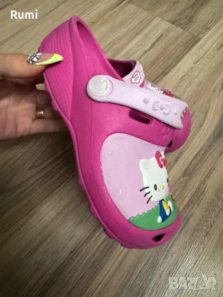 Оригинални юношески чехли  Crocs Hello Kitty! 32-33 н, снимка 1