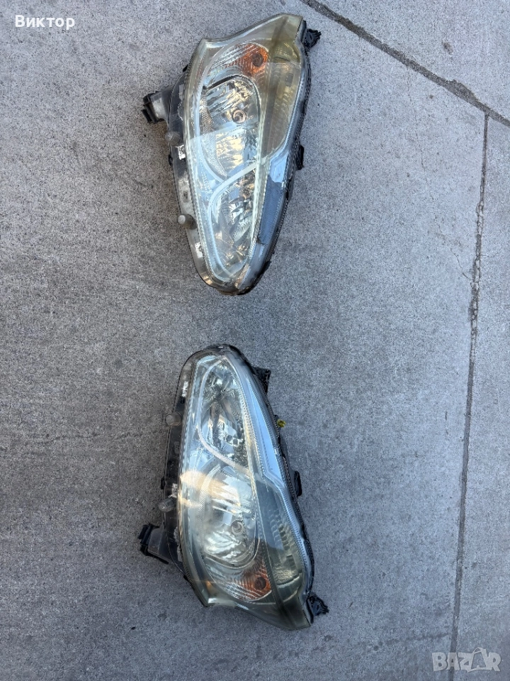 Фарове за Peugeot 208, снимка 1