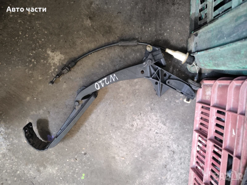 Педал на газта за MERCEDES W210 E-класа W210 S210 LHD 2103011220, снимка 1