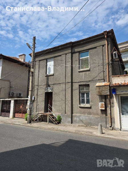 Етаж от къща с паркомясто в центъра на Хасково , снимка 1