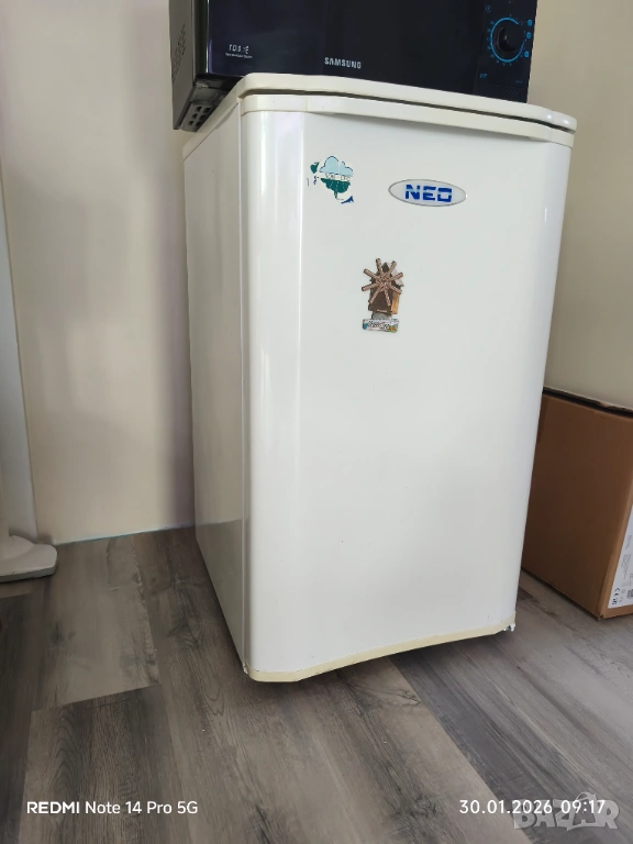 Хладилник с камера NEO, снимка 1